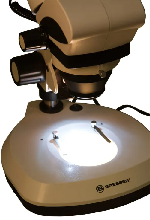 imagen microscopio Bresser Science ETD 101 7–45x,  12