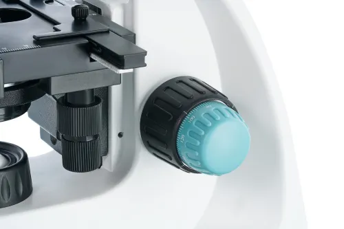 imagen microscopio trinocular digital Levenhuk D400T,  9